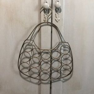 Scarf holder